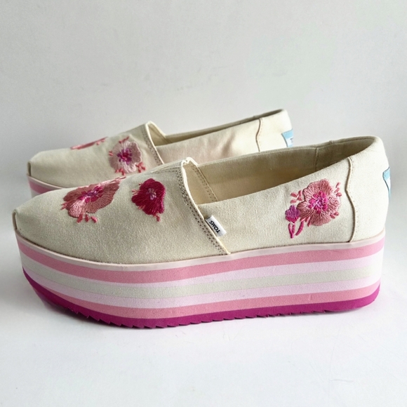 Toms Embroidered Floral On Canvas Platform Slip-On Shoes, Pink & Cream, Size 8.5 - Picture 4 of 16